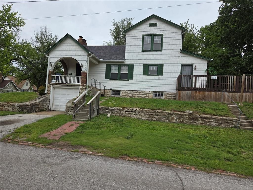 Photo of 2549 Drury Avenue, Kansas City, MO 64127 (MLS # 2618956)