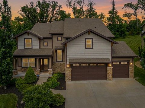9726 Apple Blossom Lane Parkville MO 64152