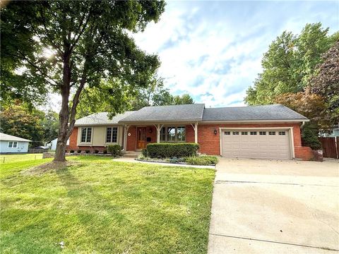 Photo of 10703 W 67th Street, Shawnee, KS 66203 (MLS # 2581615)