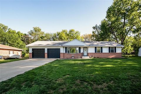 Photo of 2316 NW 86 Terrace, Kansas City, MO 64154 (MLS # 2612708)