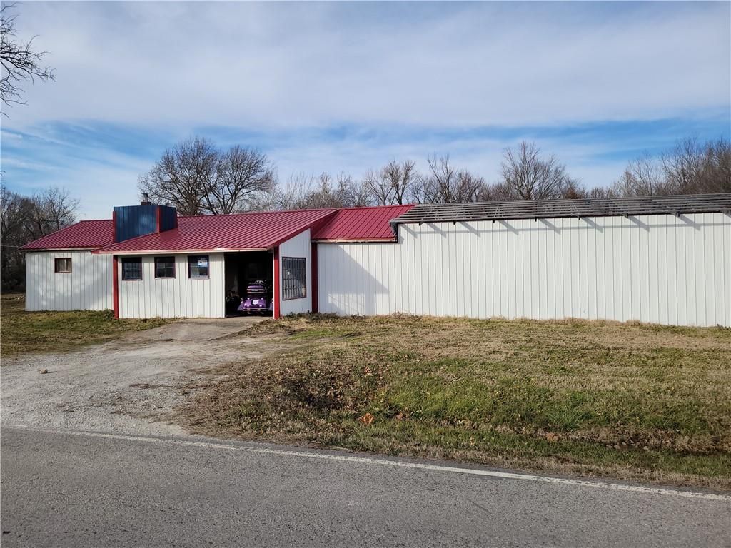 Photo of 662 E 600th Avenue, Pittsburg, KS 66762 (MLS # 2592023)
