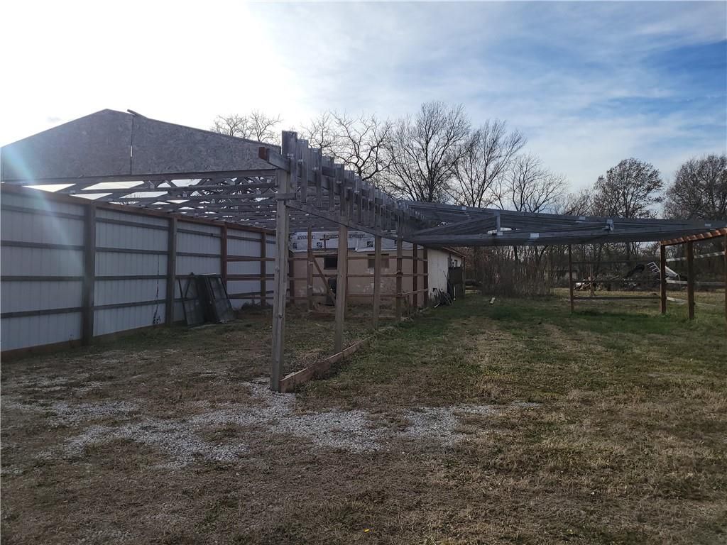 Photo of 662 E 600th Avenue, Pittsburg, KS 66762 (MLS # 2592023)