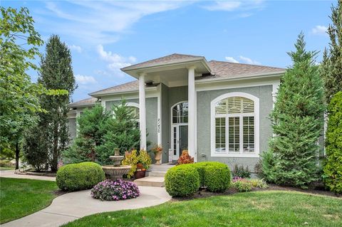 Photo of 21430 W 112th Terrace, Olathe, KS 66061 (MLS # 2581190)