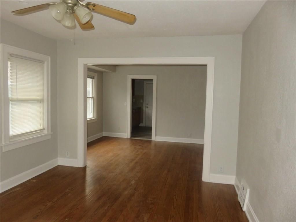 Photo of 3942 Myrtle Avenue, Kansas City, MO 64130 (MLS # 2598233)