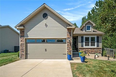 1100 SW Blackpool Drive, Lee\'s Summit, MO 64083 - MLS#: 2578314