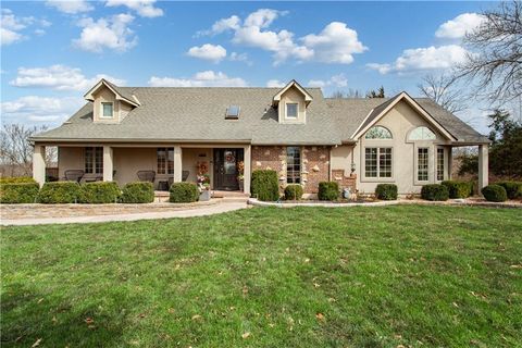 13776 Lookout Drive Kansas City MO 64139