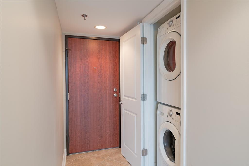 600 E Admiral #602 Boulevard 602