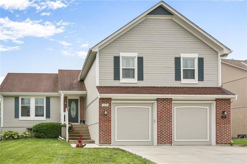 175 W Colleen Drive Gardner KS 66030