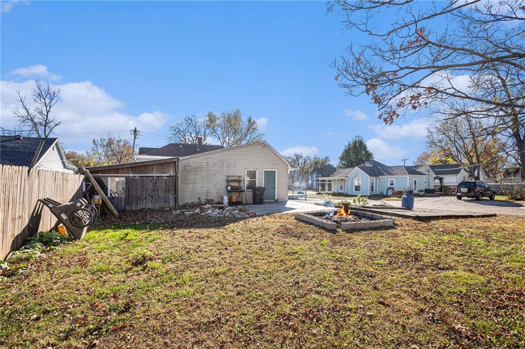 Plattsburg, Missouri 64477, United States, 2 Bedrooms Bedrooms, ,1 BathroomBathrooms,Residential,Pending,33709