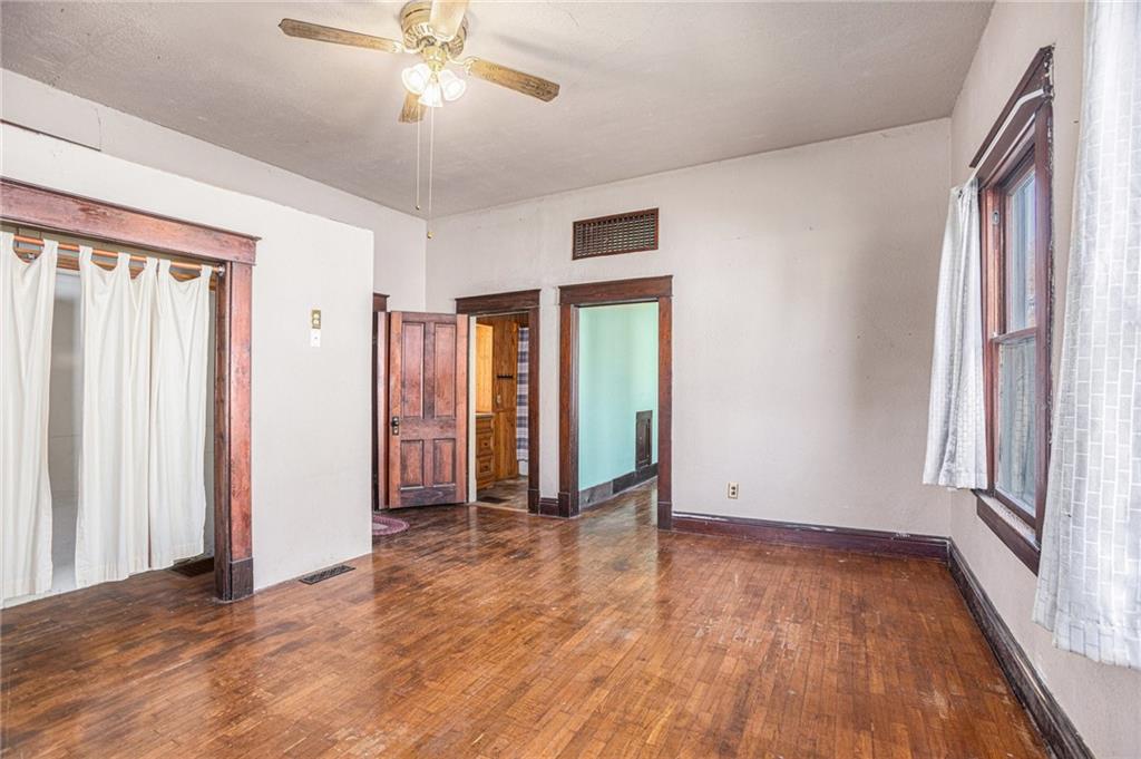 Plattsburg, Missouri 64477, United States, 2 Bedrooms Bedrooms, ,1 BathroomBathrooms,Residential,Pending,33709