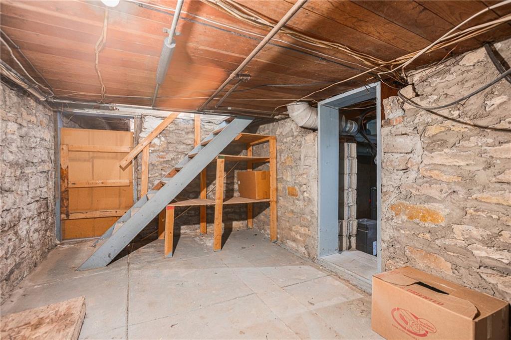 Plattsburg, Missouri 64477, United States, 2 Bedrooms Bedrooms, ,1 BathroomBathrooms,Residential,Pending,33709