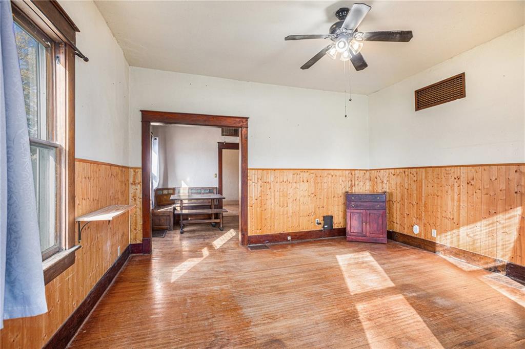 Plattsburg, Missouri 64477, United States, 2 Bedrooms Bedrooms, ,1 BathroomBathrooms,Residential,Pending,33709