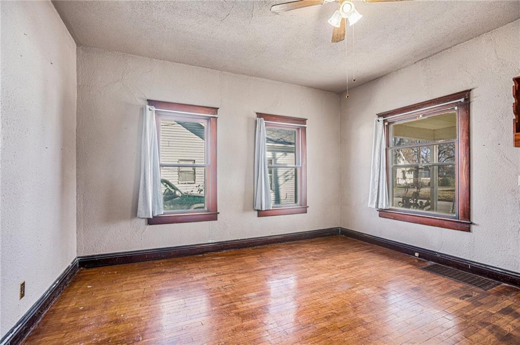 Plattsburg, Missouri 64477, United States, 2 Bedrooms Bedrooms, ,1 BathroomBathrooms,Residential,Pending,33709