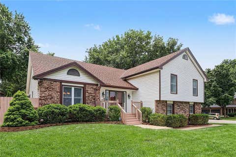 Photo of 16311 W 143RD Terrace, Olathe, KS 66062 (MLS # 2627977)
