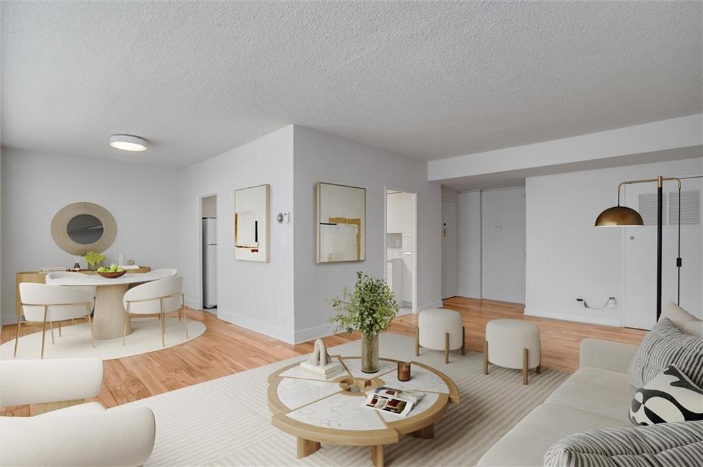 333 W Meyer  Unit 213 Boulevard