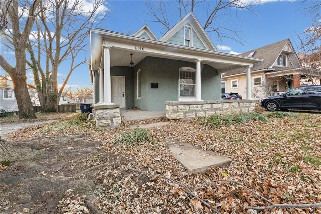 Photo of 4140 Wyoming Street, Kansas City, MO 64111 (MLS # 2591943)