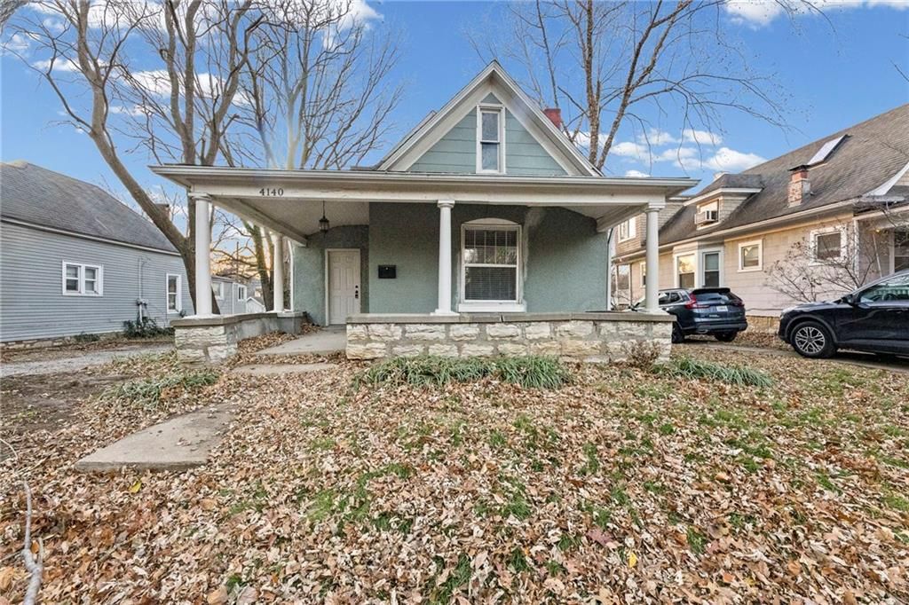 Photo of 4140 Wyoming Street, Kansas City, MO 64111 (MLS # 2591943)