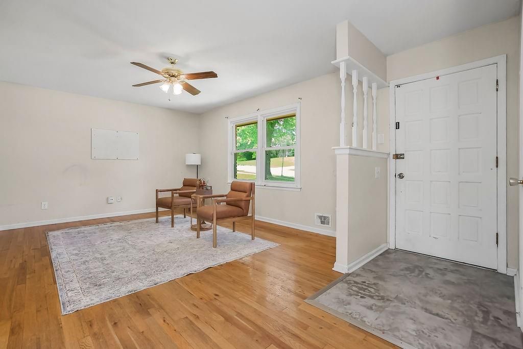 Photo of 1819 N York Street, Independence, MO 64058 (MLS # 2618250)
