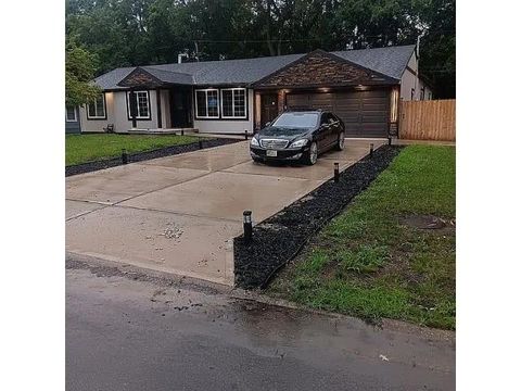 Photo of 9806 Bennington Avenue, Kansas City, MO 64134 (MLS # 2583185)