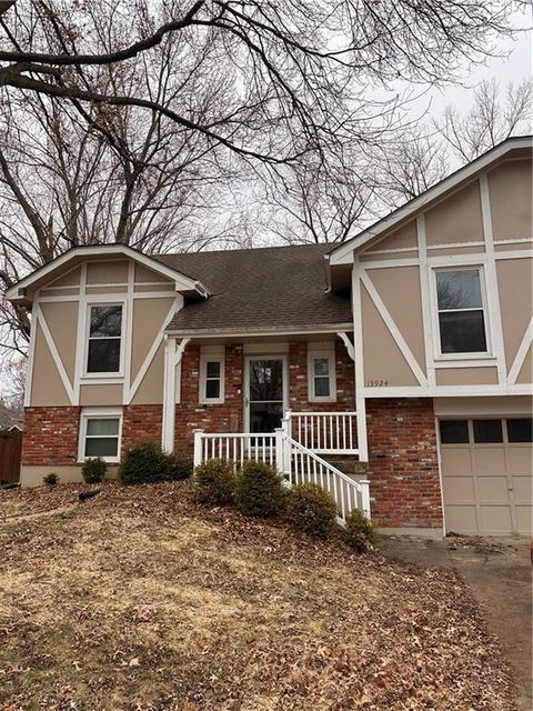 13924 S Brookwood Court Olathe KS 66062