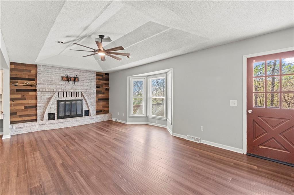 5977 SE 208th Street