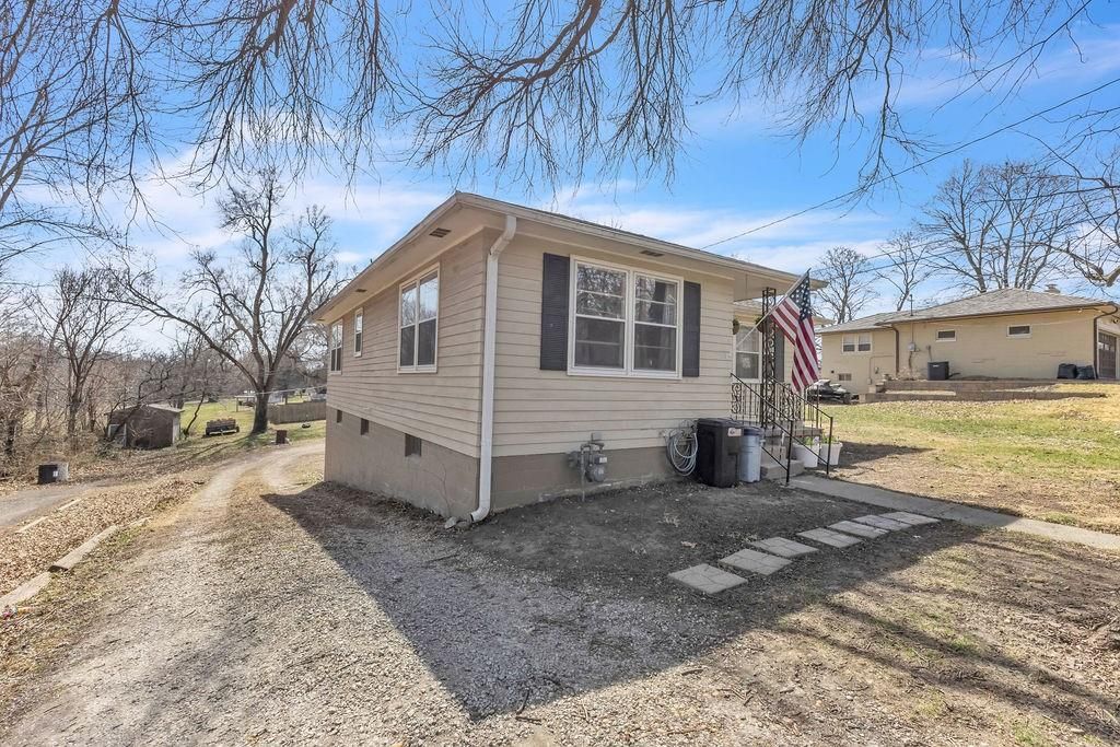 Photo of 3114 Gene Field Road, St Joseph, MO 64506 (MLS # 2608477)