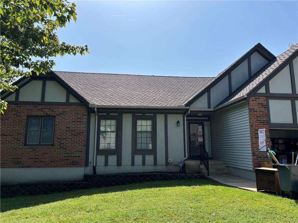 11219 Lakeview Drive