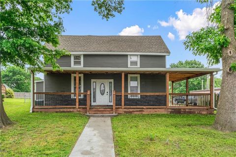 1105 S Gordon Street Concordia MO 64020