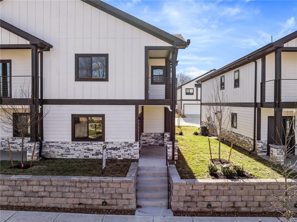 View Overland Park, KS 66212 townhome