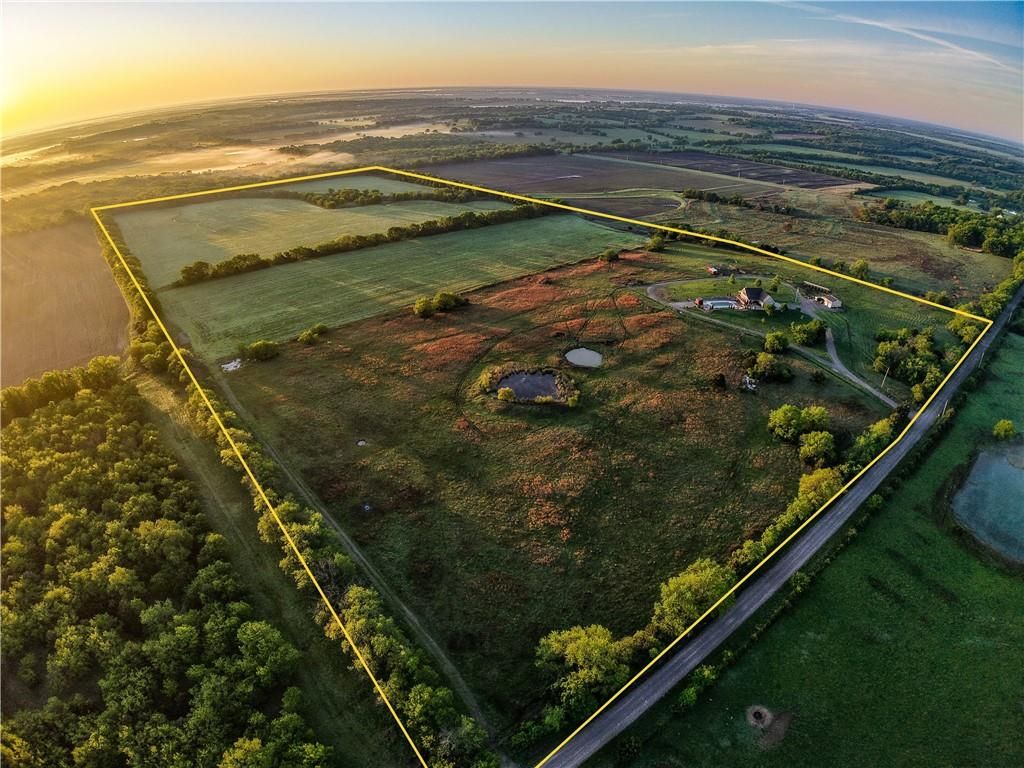 Photo of 732 N 180th Street, Farlington, KS 66734 (MLS # 2618518)