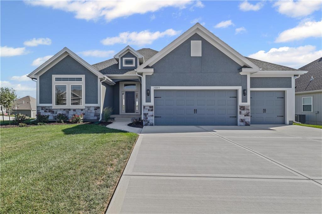 10205 N Winchester Avenue