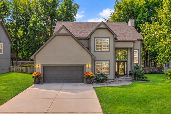 509 NE GARNET LN, LEES SUMMIT, MO 64064 - Image 65b4b00cd54ef3f59a5d732185c1e2df/112670954