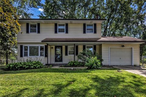 Photo of 1601 NE 114th Street, Kansas City, MO 64155 (MLS # 2582446)