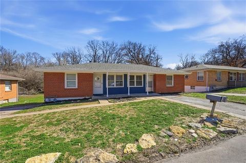 1313-1315 S Franklin Avenue Independence MO 64052