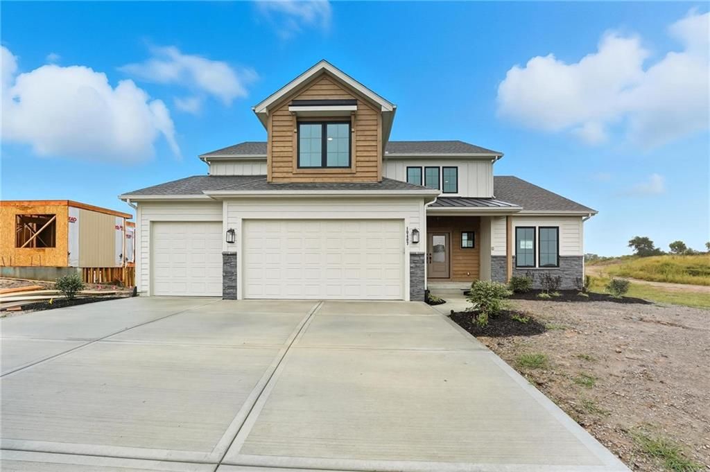 Photo of 10407 N Liberty Street, Kansas City, MO 64155 (MLS # 2608170)