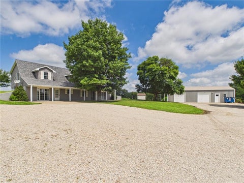 Photo of 808 NE 221st Road, Warrensburg, MO 64093 (MLS # 2637841)