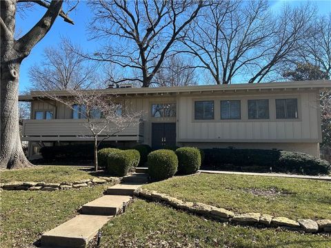 8329 Reinhardt Street Prairie Village KS 66206