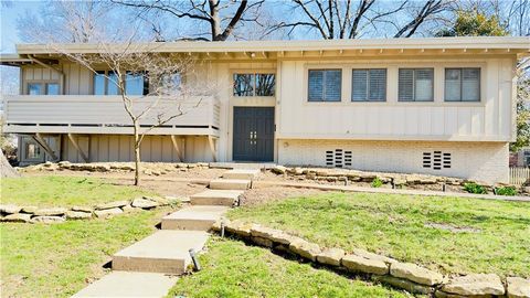 8329 Reinhardt Street Prairie Village KS 66206