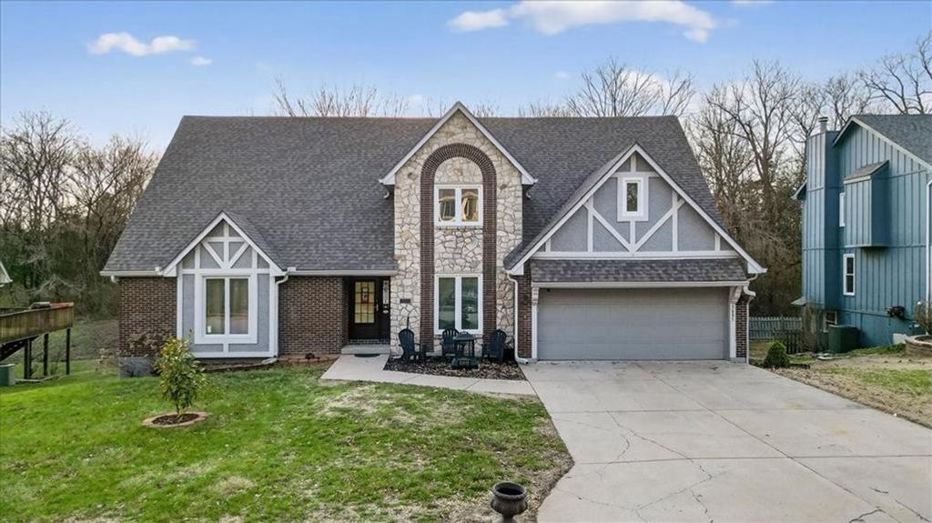 Photo of 3695 SW Kimstin Circle, Blue Springs, MO 64015 (MLS # 2606772)