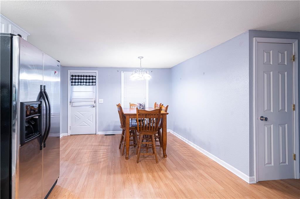 St Joseph, Missouri 64506, United States, 3 Bedrooms Bedrooms, ,2 BathroomsBathrooms,Residential,Active,91554