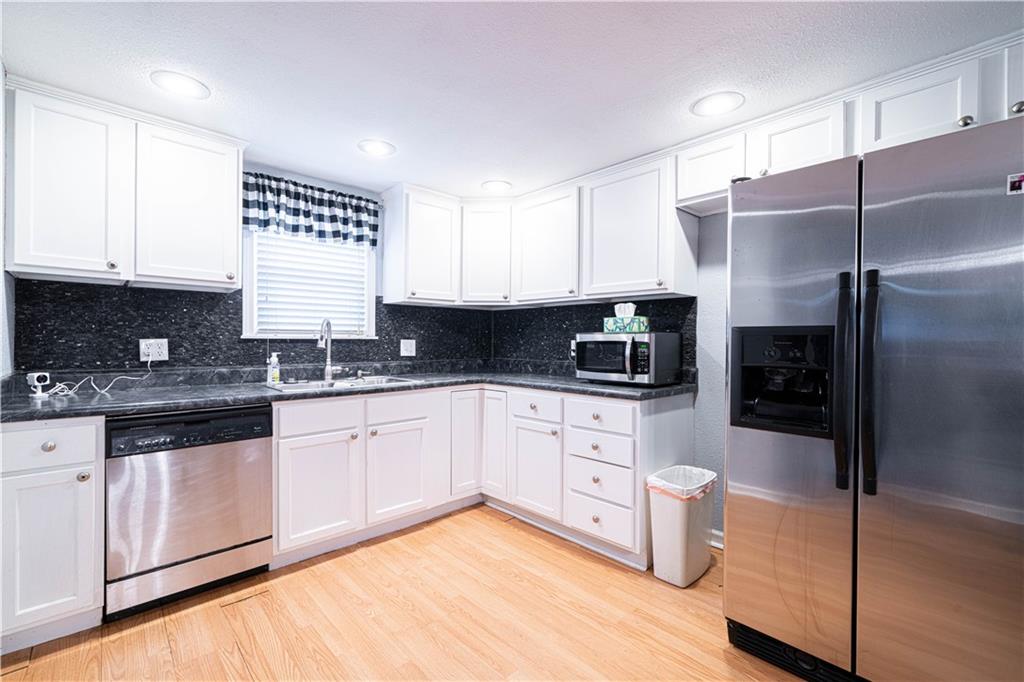 St Joseph, Missouri 64506, United States, 3 Bedrooms Bedrooms, ,2 BathroomsBathrooms,Residential,Active,91554