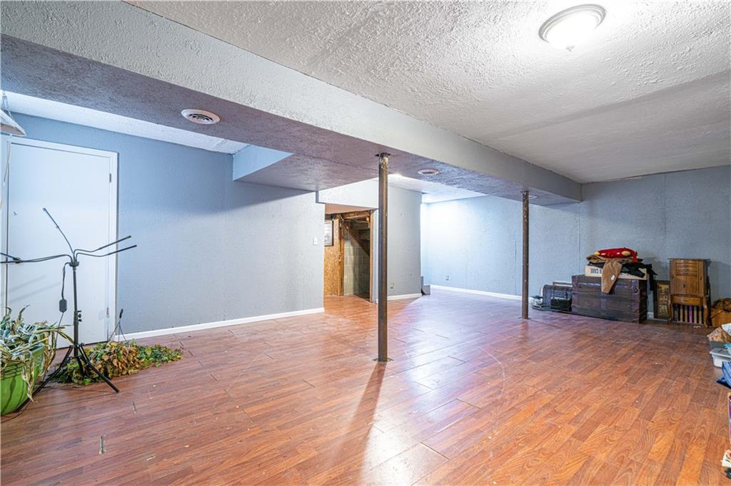 St Joseph, Missouri 64506, United States, 3 Bedrooms Bedrooms, ,2 BathroomsBathrooms,Residential,Active,91554