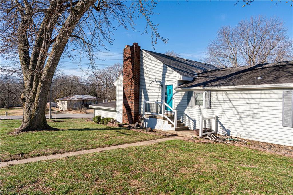 St Joseph, Missouri 64506, United States, 3 Bedrooms Bedrooms, ,2 BathroomsBathrooms,Residential,Active,91554