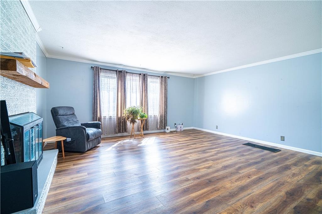 St Joseph, Missouri 64506, United States, 3 Bedrooms Bedrooms, ,2 BathroomsBathrooms,Residential,Active,91554