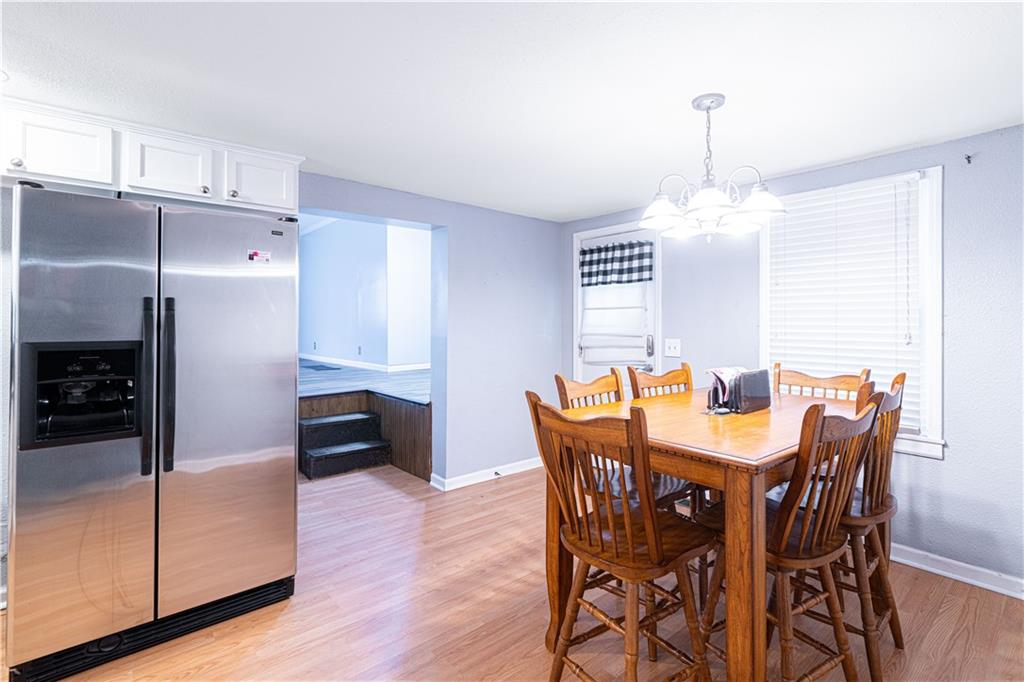 St Joseph, Missouri 64506, United States, 3 Bedrooms Bedrooms, ,2 BathroomsBathrooms,Residential,Active,91554