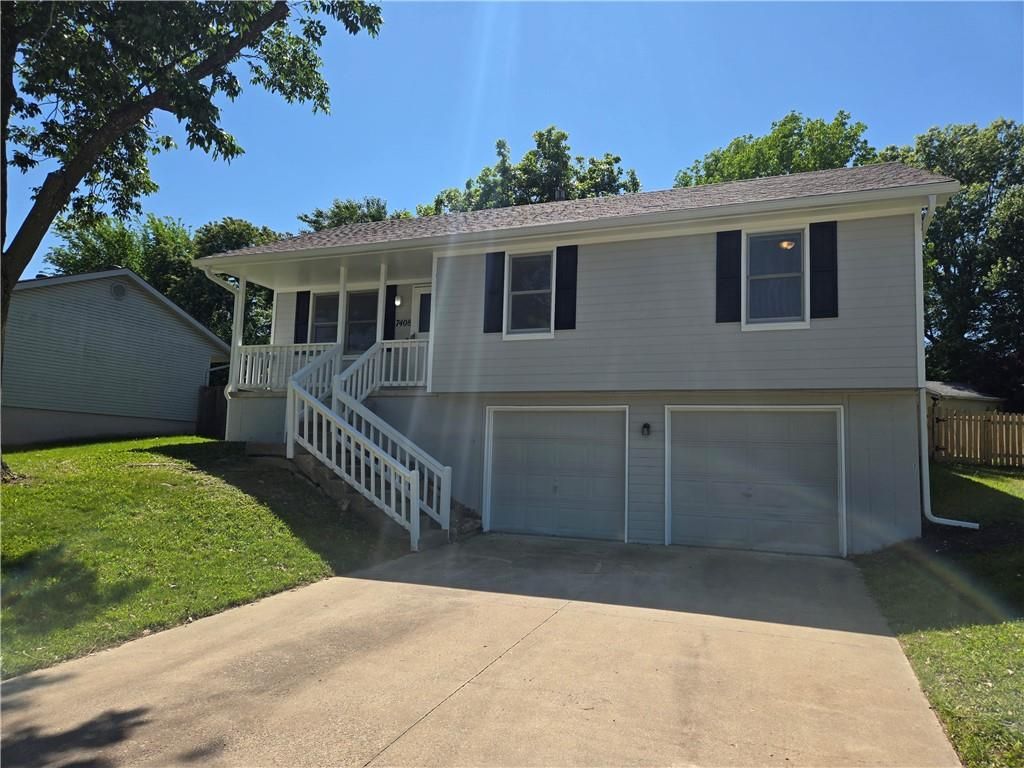 Photo of 7408 N Lane Avenue, Kansas City, MO 64158 (MLS # 2619980)