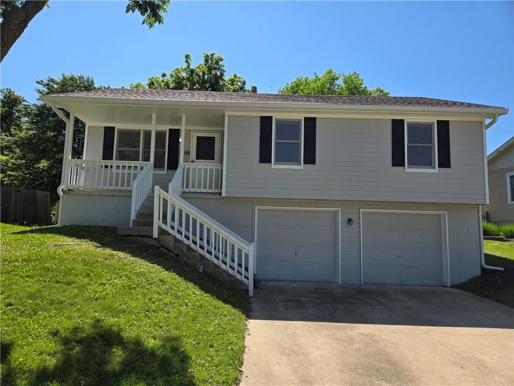 Photo of 7408 N Lane Avenue, Kansas City, MO 64158 (MLS # 2619980)