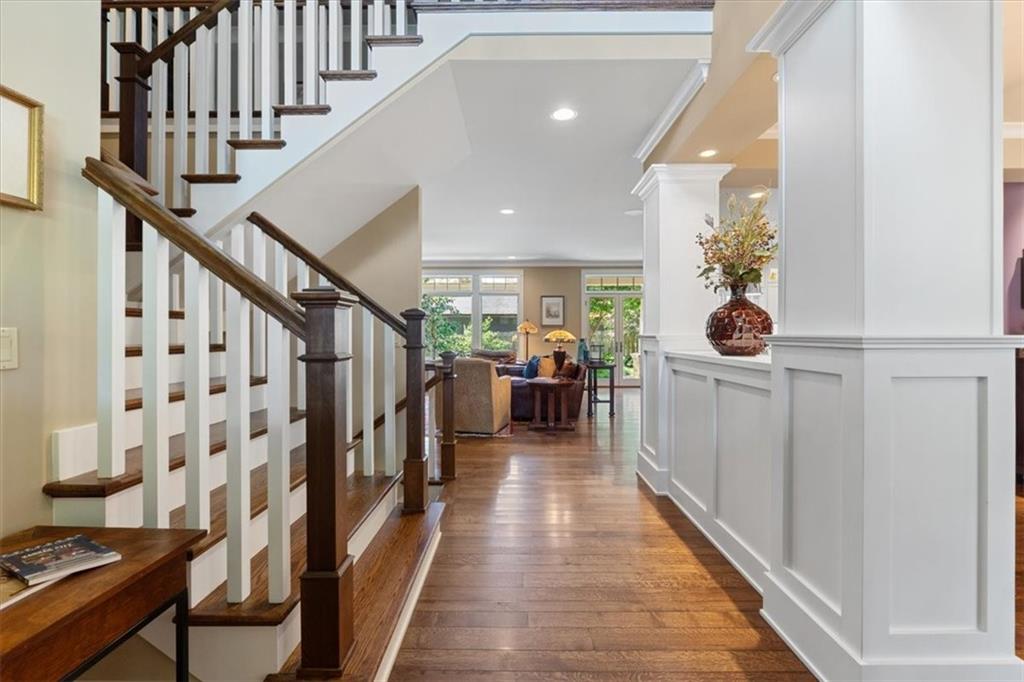 5812 Reinhardt Drive