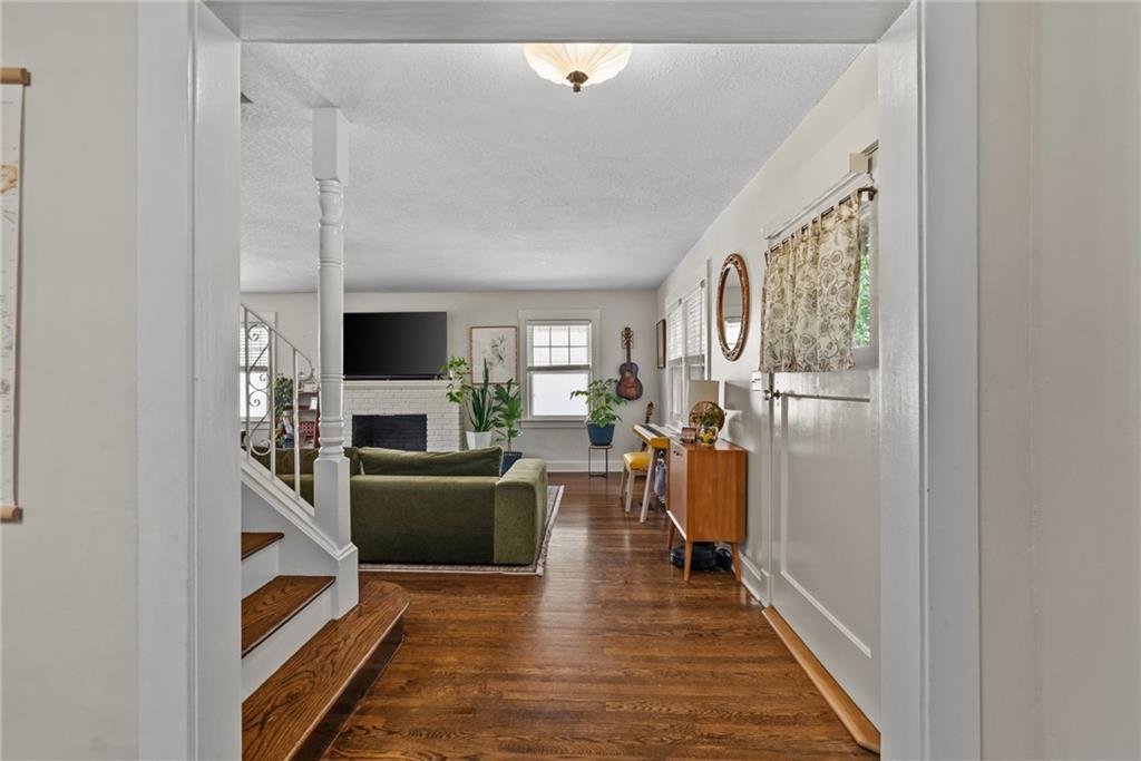 620 W 60TH Terrace