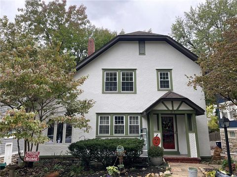 21 E 54th Terrace Kansas City MO 64112